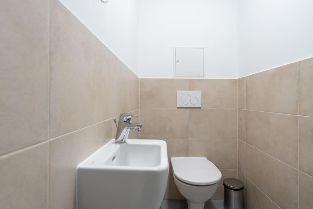 Urban 1Br Retreat, Easy City Link By Hm Wina Bagian luar foto